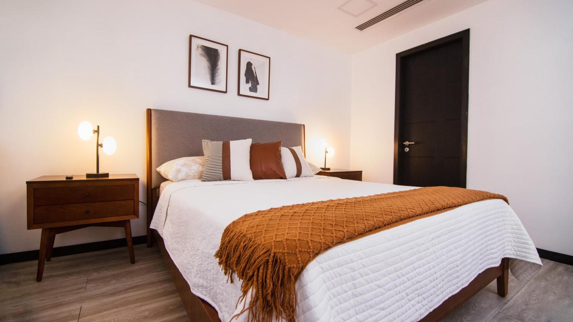 Puerto Santa Ana Luxury