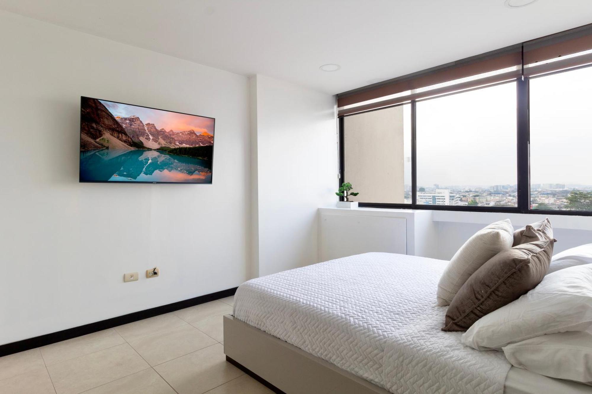 Puerto Santa Ana Luxury *