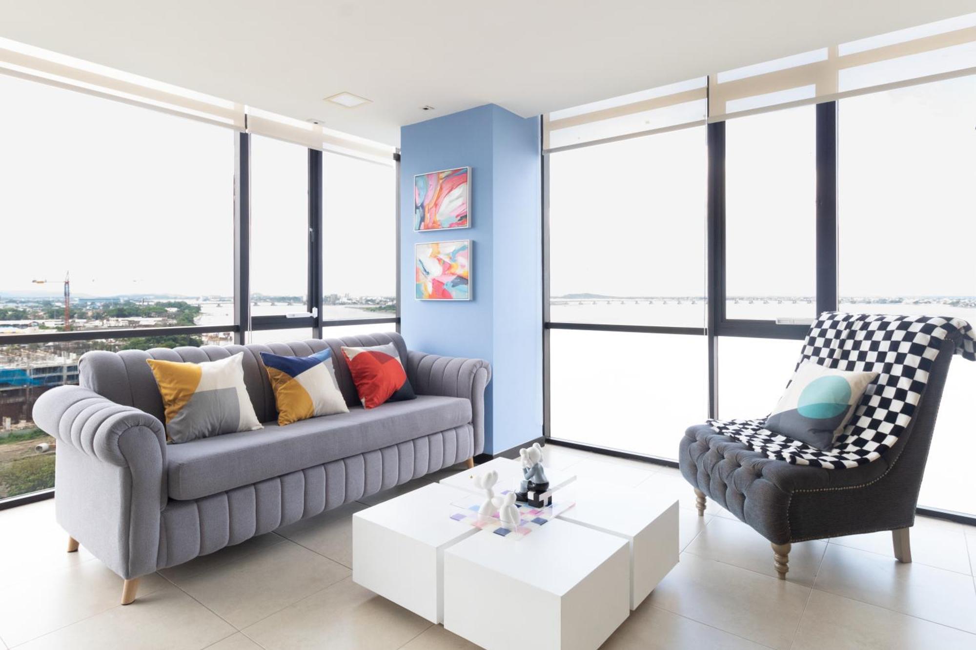 Puerto Santa Ana Luxury 公寓 *